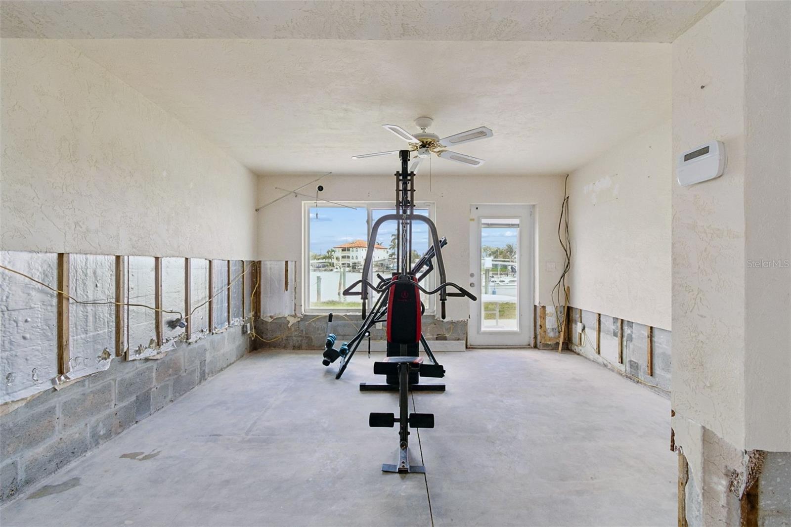 PARADISE ISLAND 6TH ADD - Residential