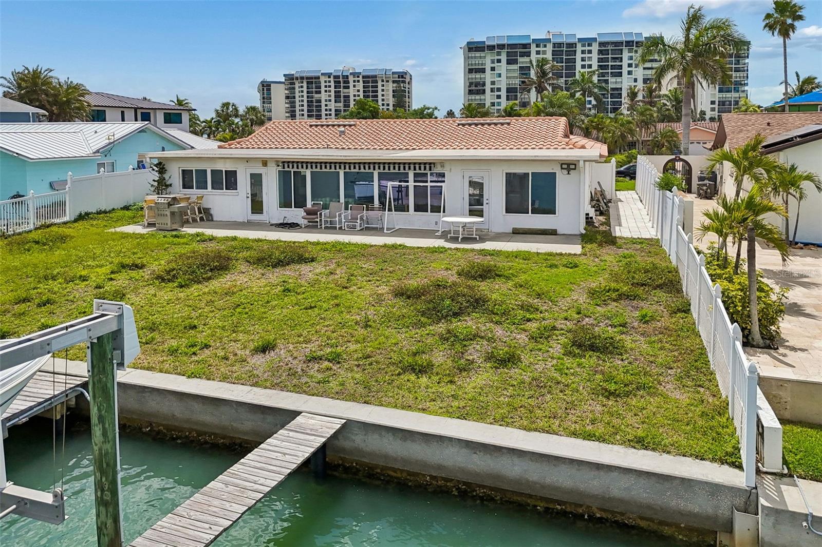 PARADISE ISLAND 6TH ADD - Residential