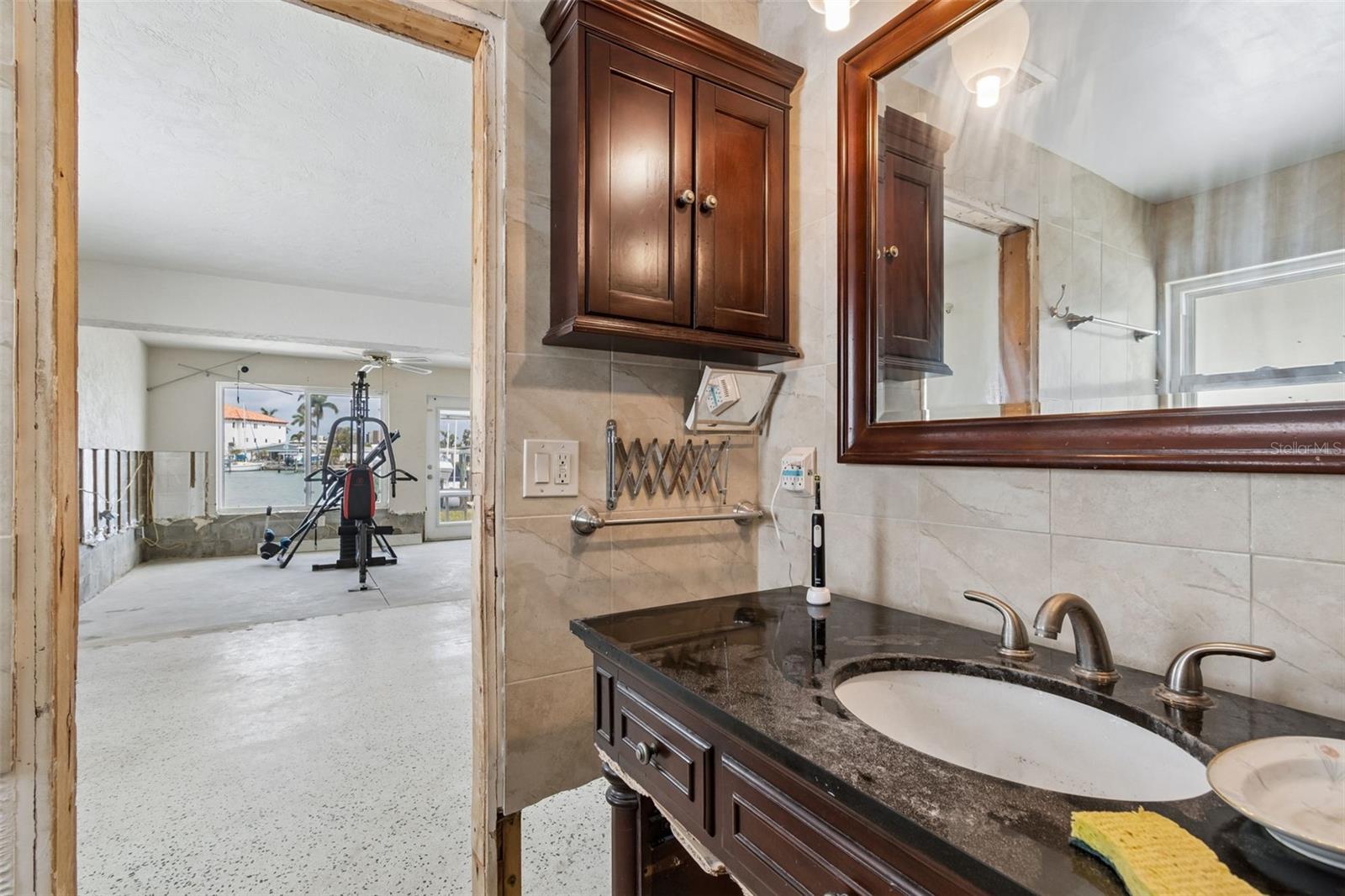 PARADISE ISLAND 6TH ADD - Residential