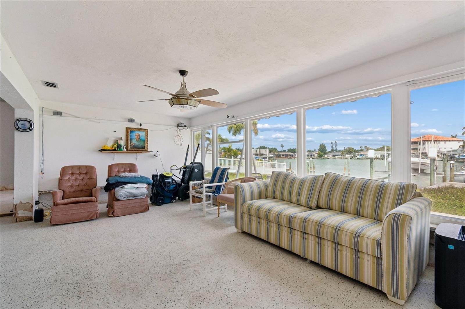 PARADISE ISLAND 6TH ADD - Residential