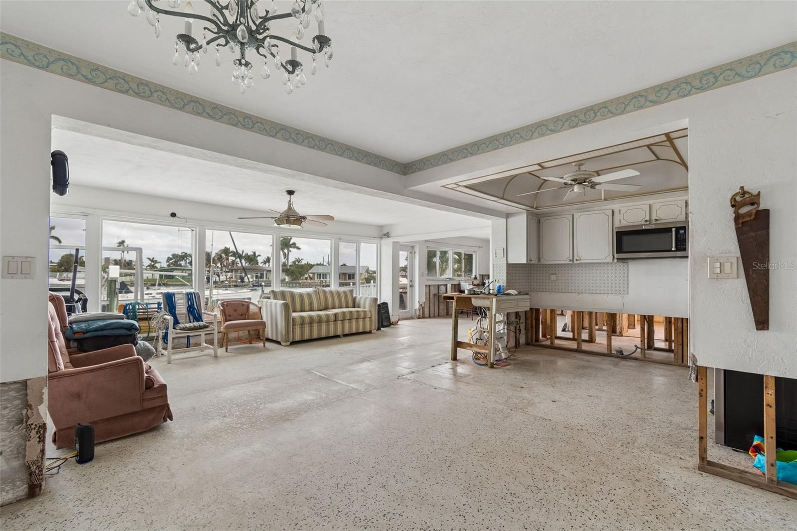 PARADISE ISLAND 6TH ADD - Residential