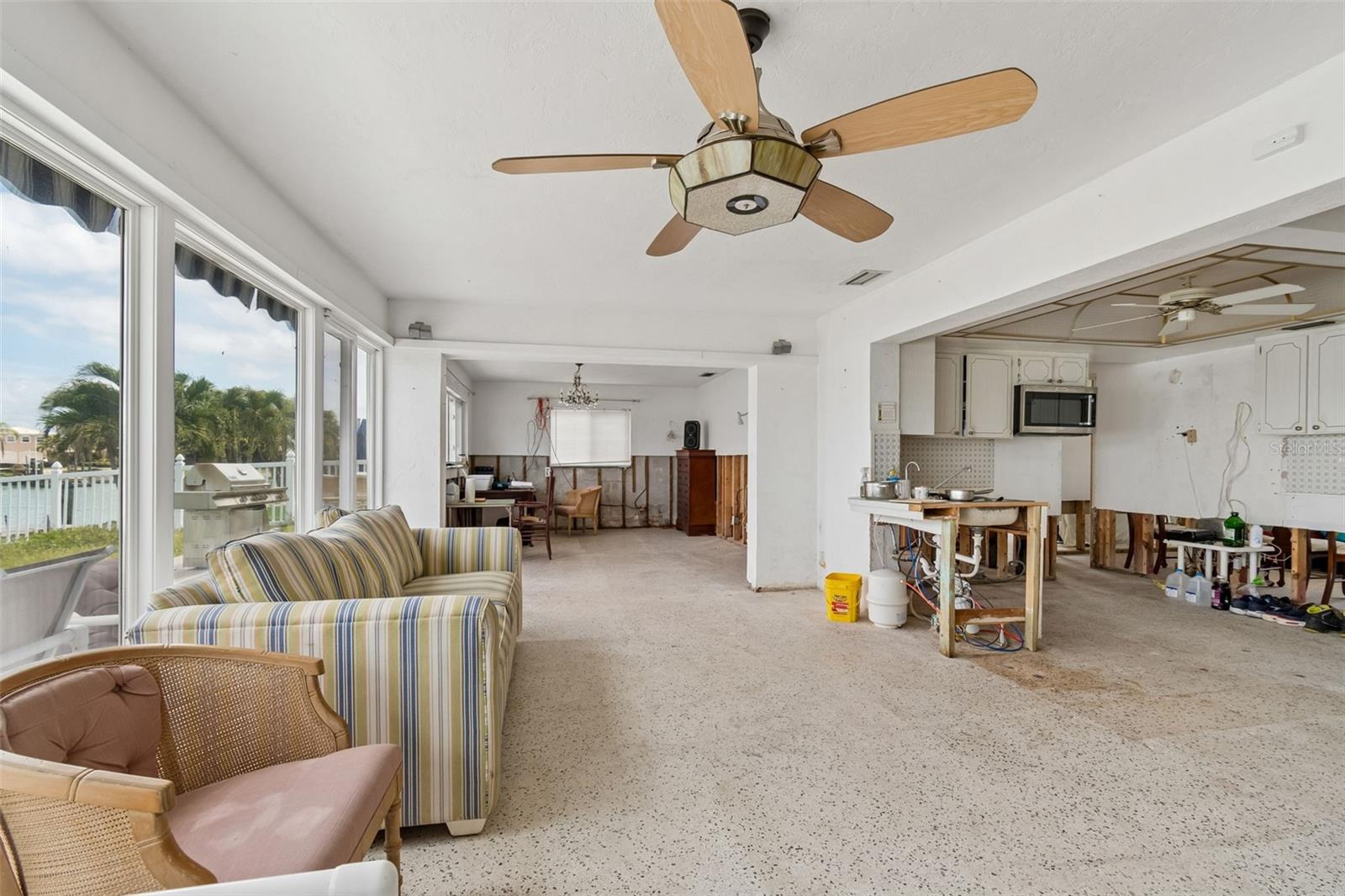 PARADISE ISLAND 6TH ADD - Residential