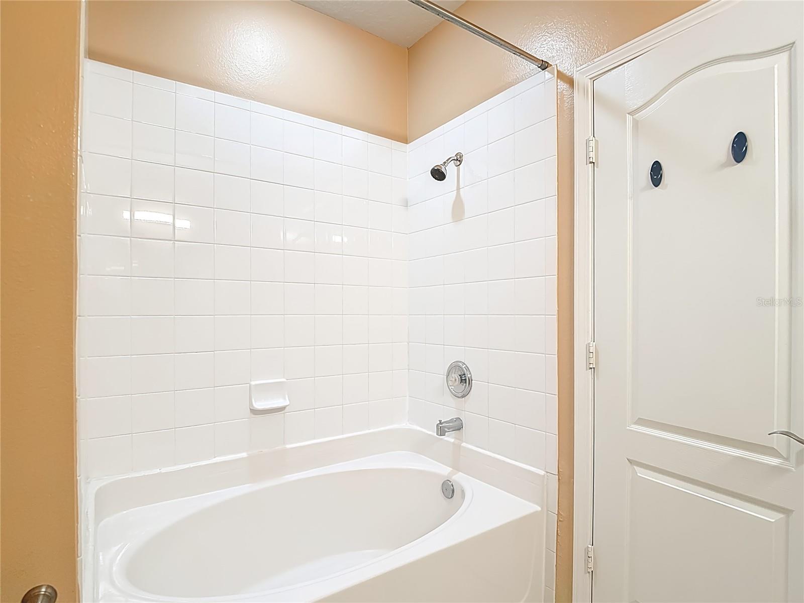 BAYSHORE WEST TWNHMS PH - Residential Lease