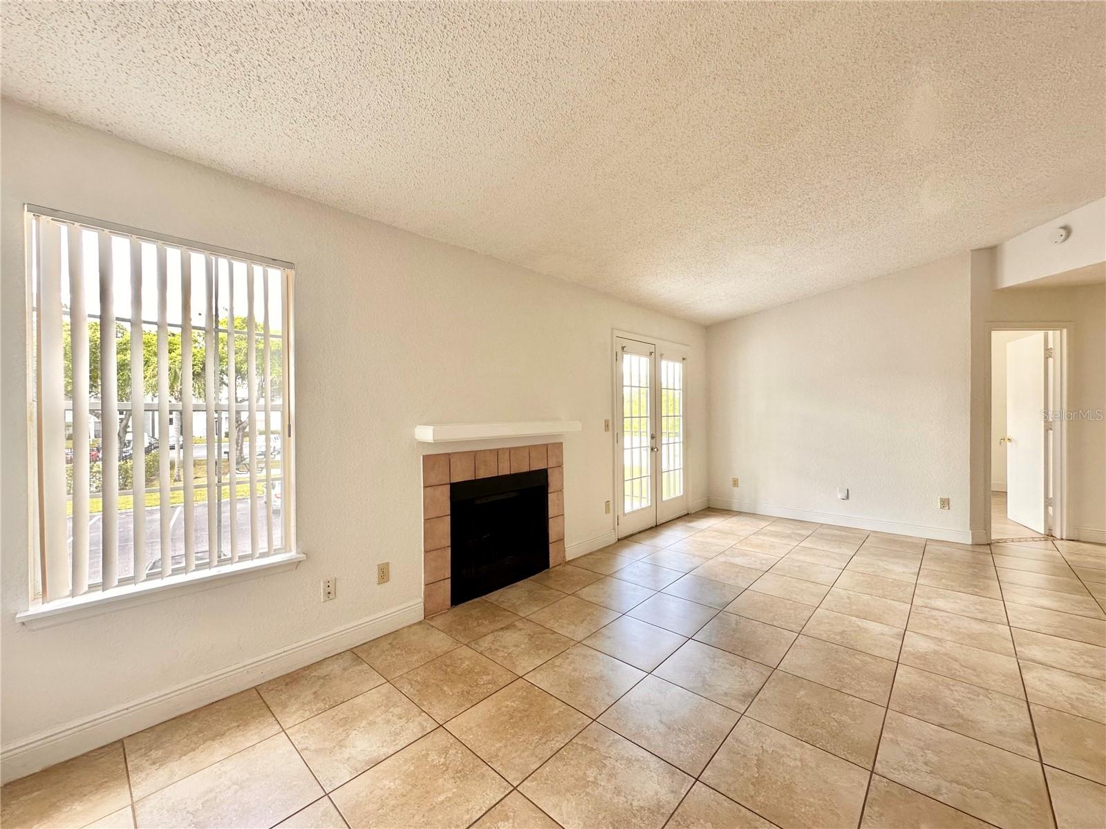 WATERFORD LNDG CONDO - Residential