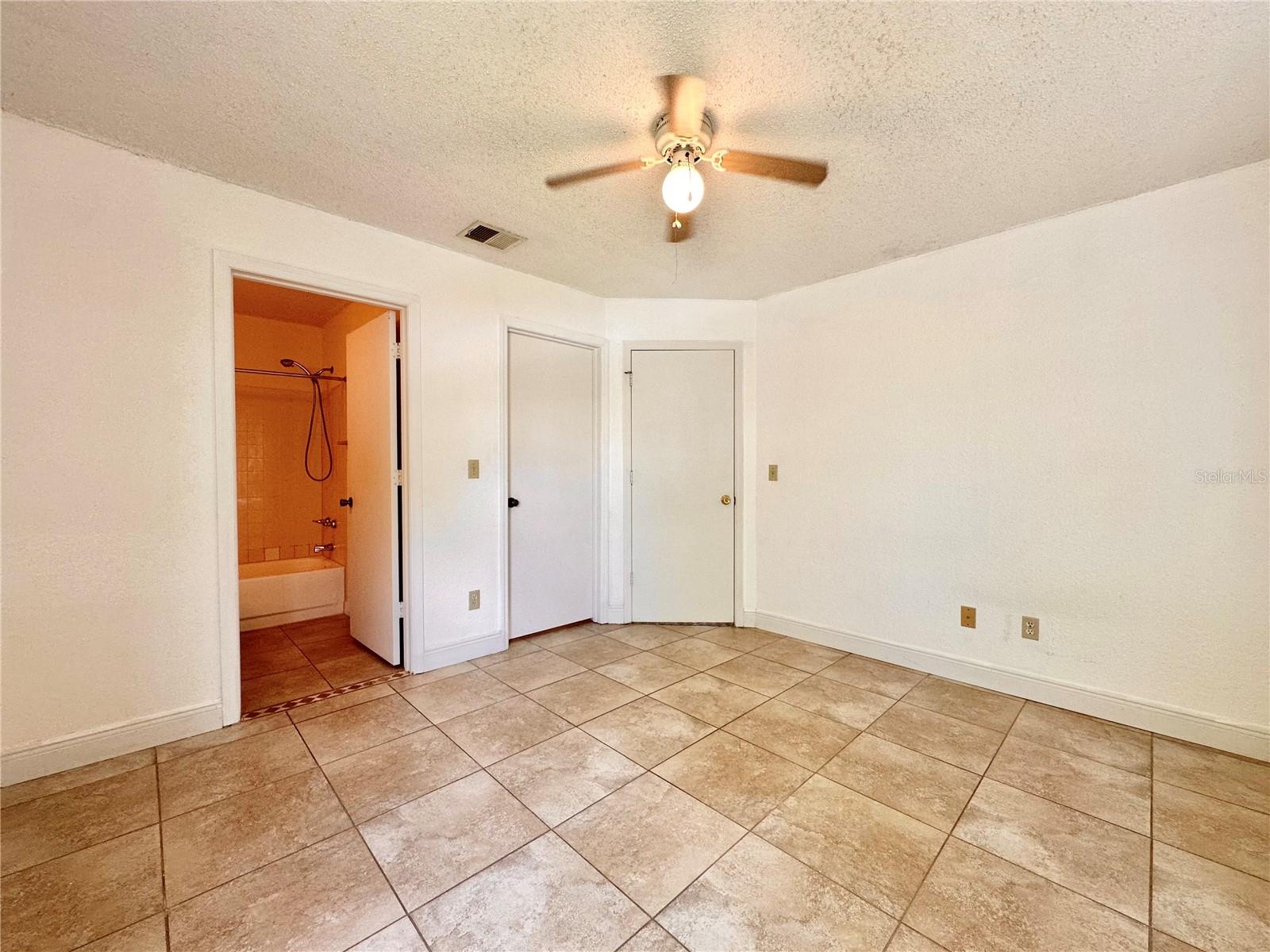 WATERFORD LNDG CONDO - Residential