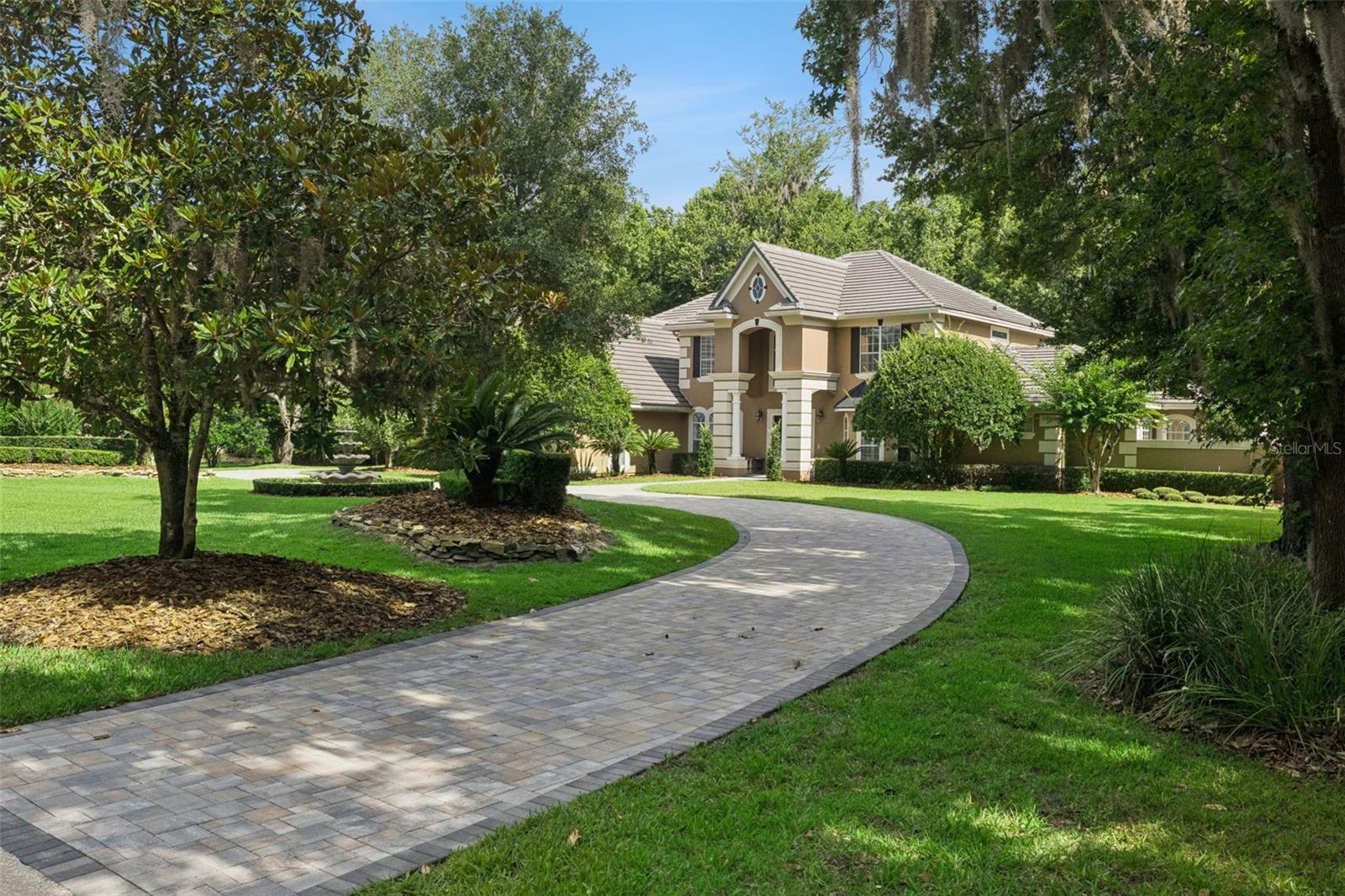 1726 BRIDGEWATER DRIVE