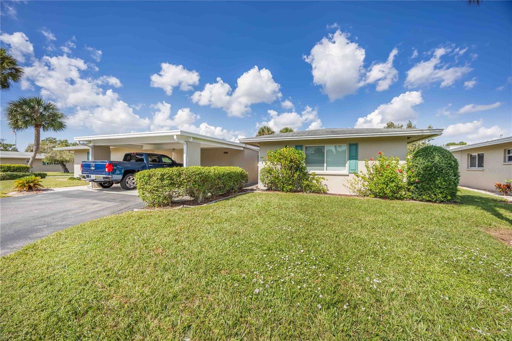 Photo of 85 Strathmore Boulevard, Sarasota, FL 34233 (MLS # A4670639)