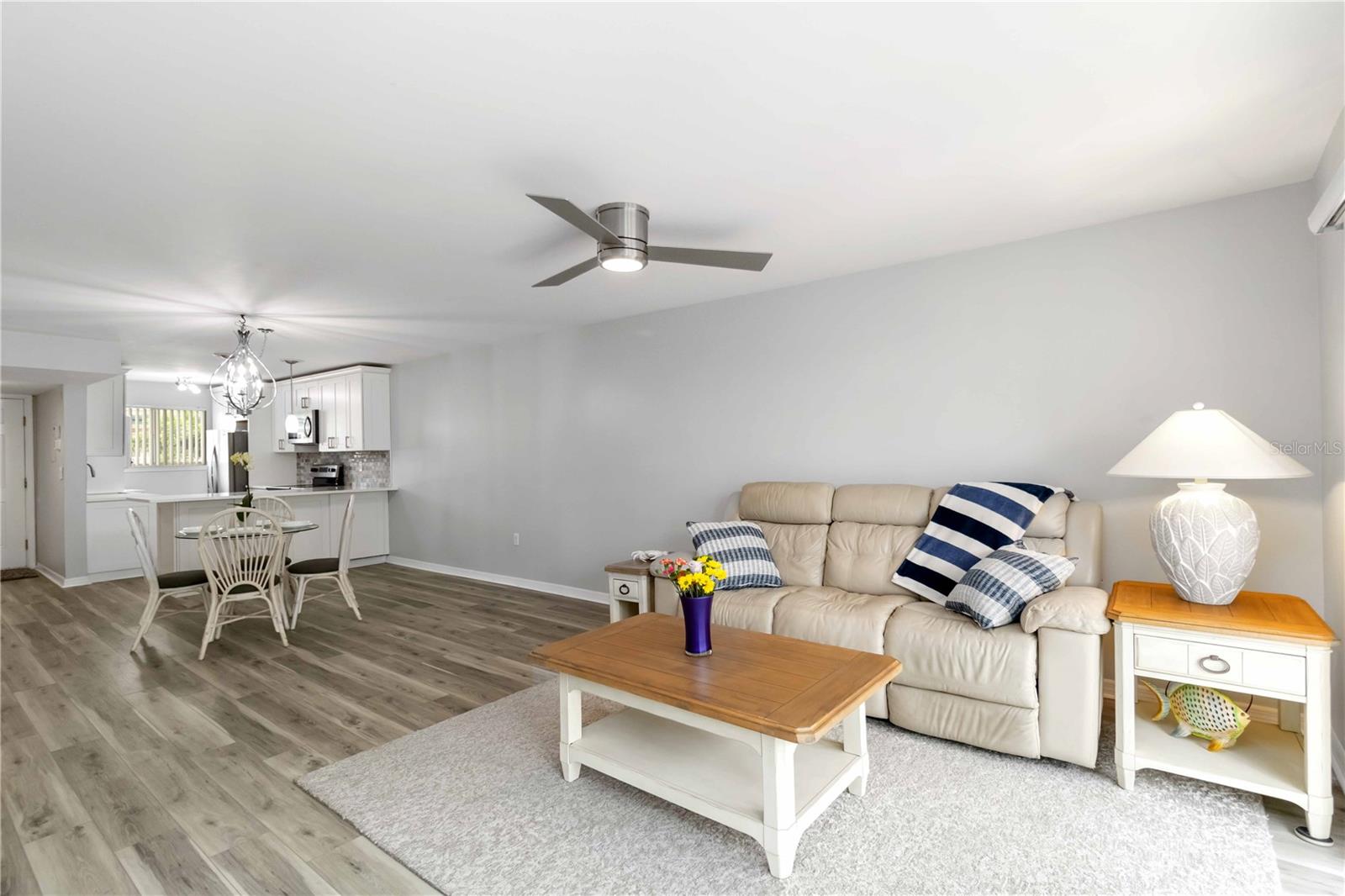 CHARLEVOI - Residential