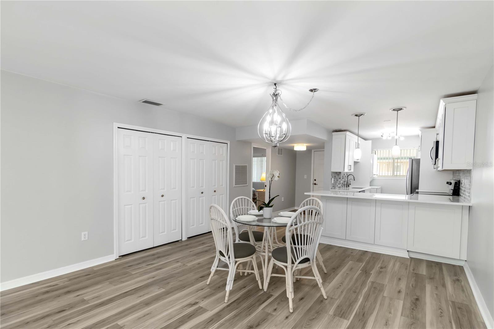 CHARLEVOI - Residential