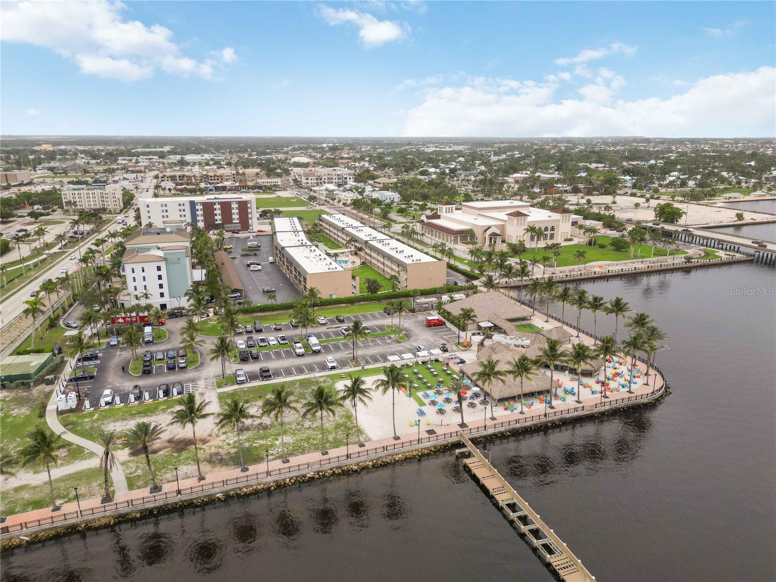 CHARLEVOI - Residential