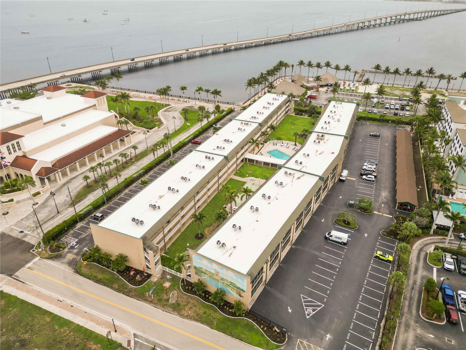 CHARLEVOI - Residential