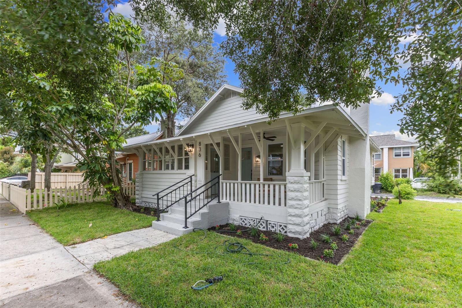 836 5TH STREET N