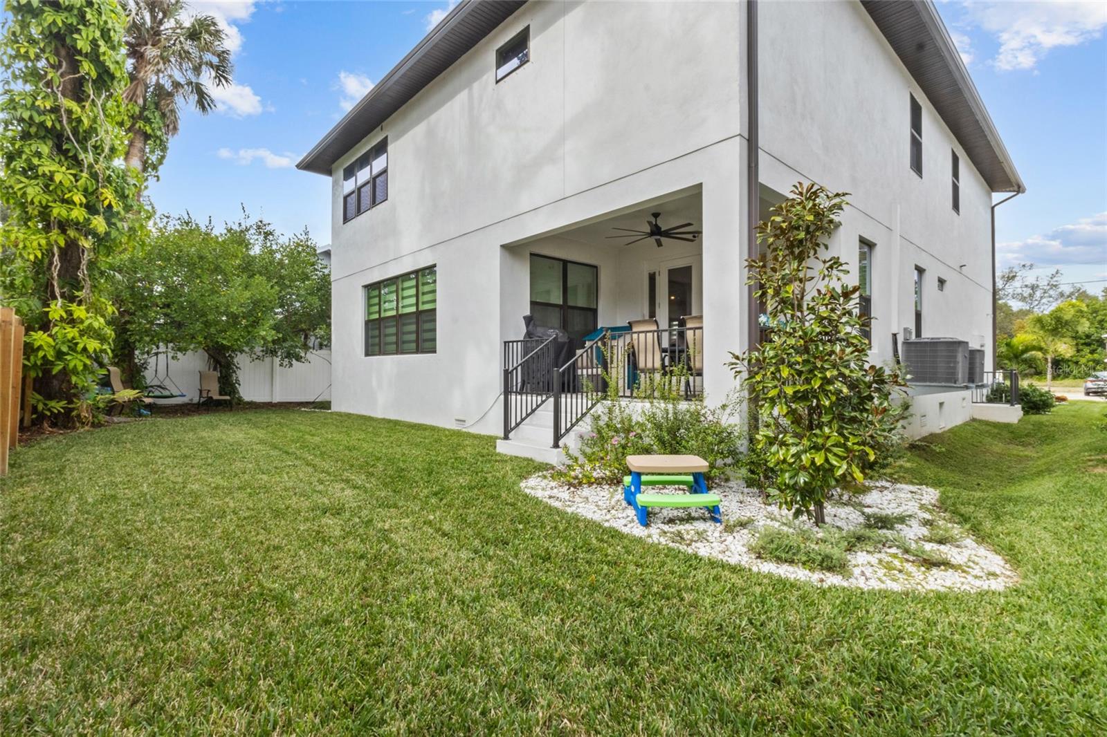 SWANN ESTATES - Residential