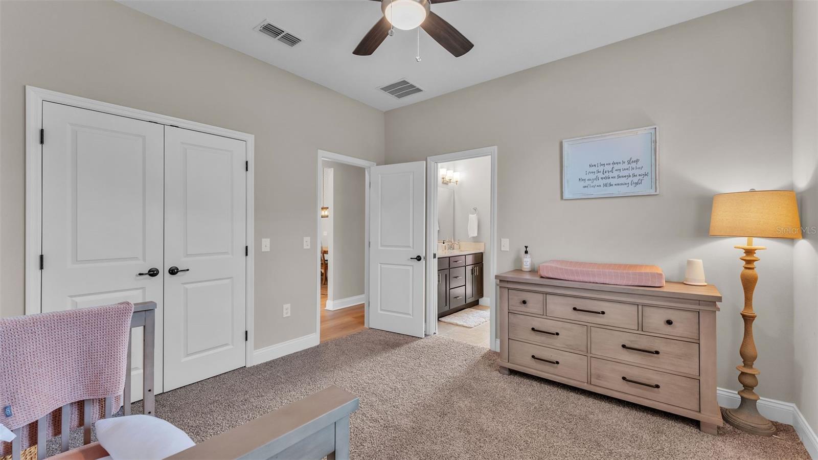 SQUARE LAKE PH 01 - Residential