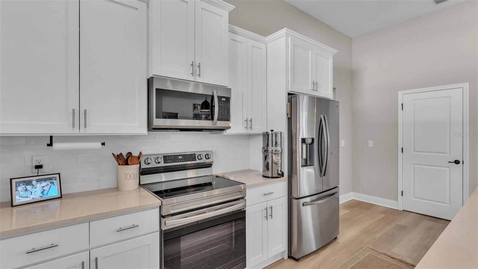 SQUARE LAKE PH 01 - Residential