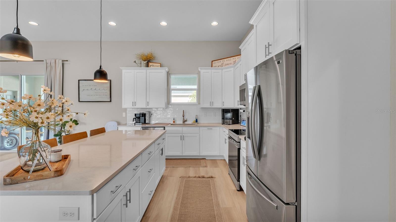 SQUARE LAKE PH 01 - Residential