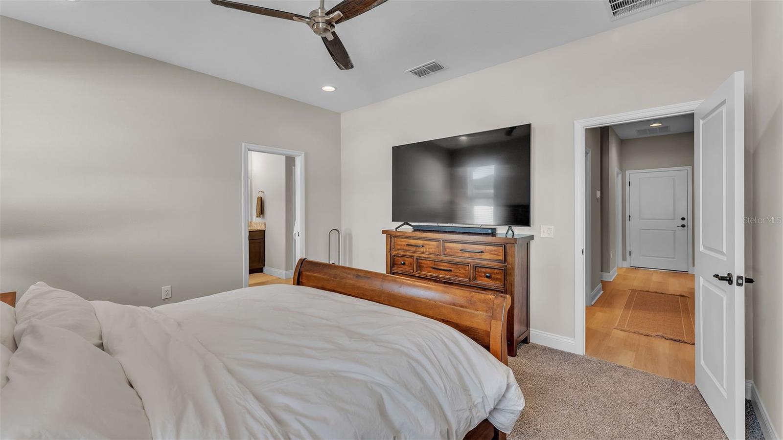 SQUARE LAKE PH 01 - Residential