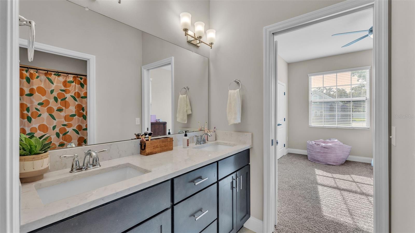 SQUARE LAKE PH 01 - Residential