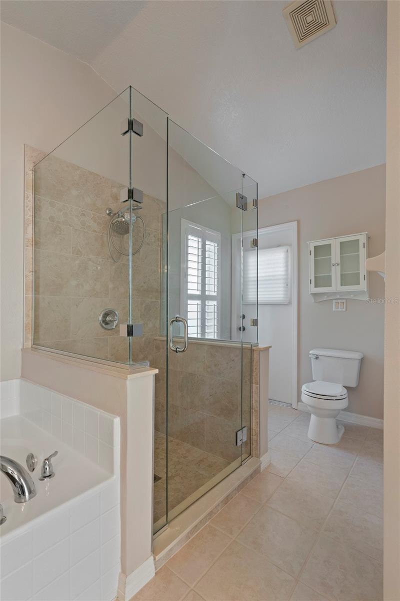 SANCTUARY PH 02 - Residential