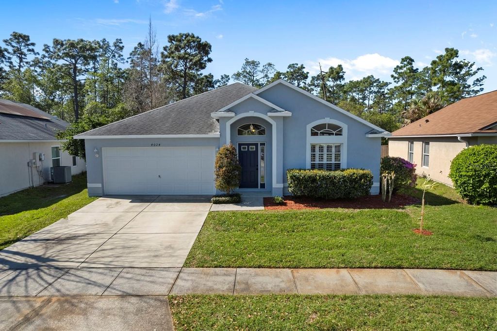 Photo of 4024 Forest Island Drive, Orlando, FL 32826 (MLS # O6390778)