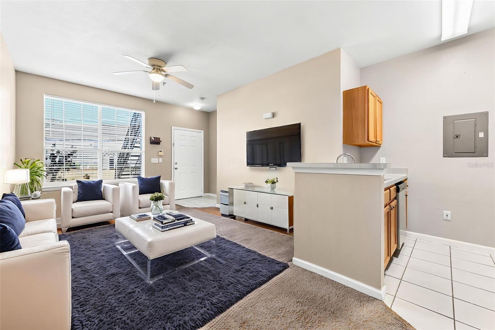 CENTRAL PK/LEE VISTA - Residential