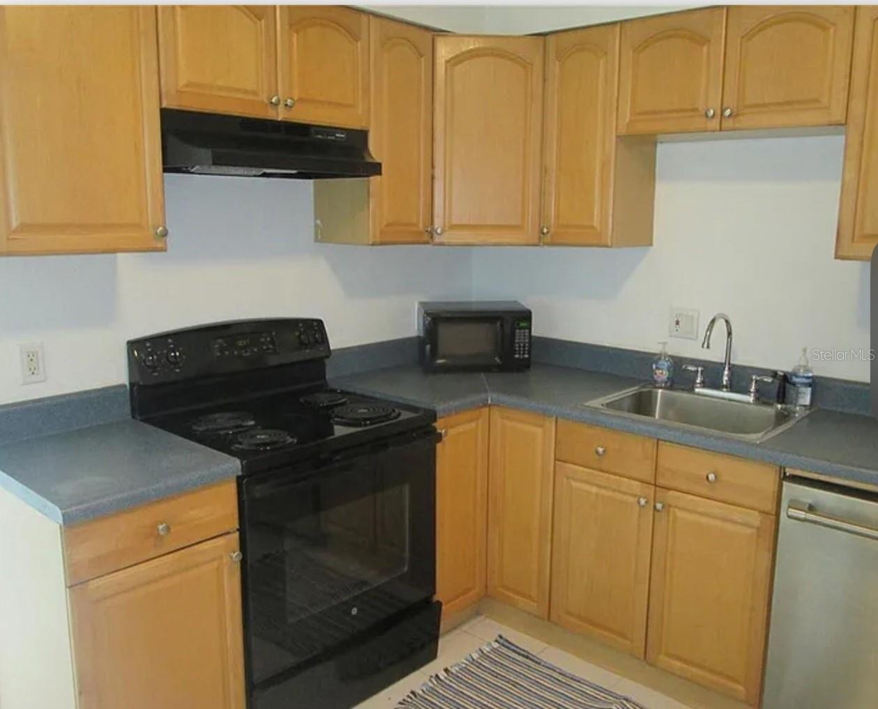 HARRIS PIONEER SUB - Residential Income