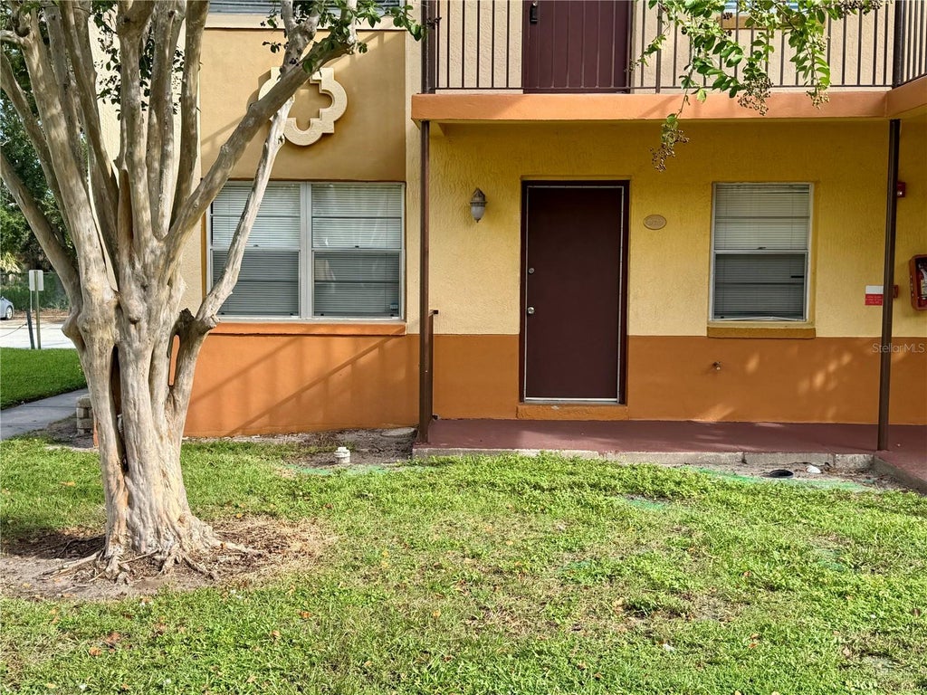 Photo of 719 Wyman Court #B, Orlando, FL 32809 (MLS # O6447391)