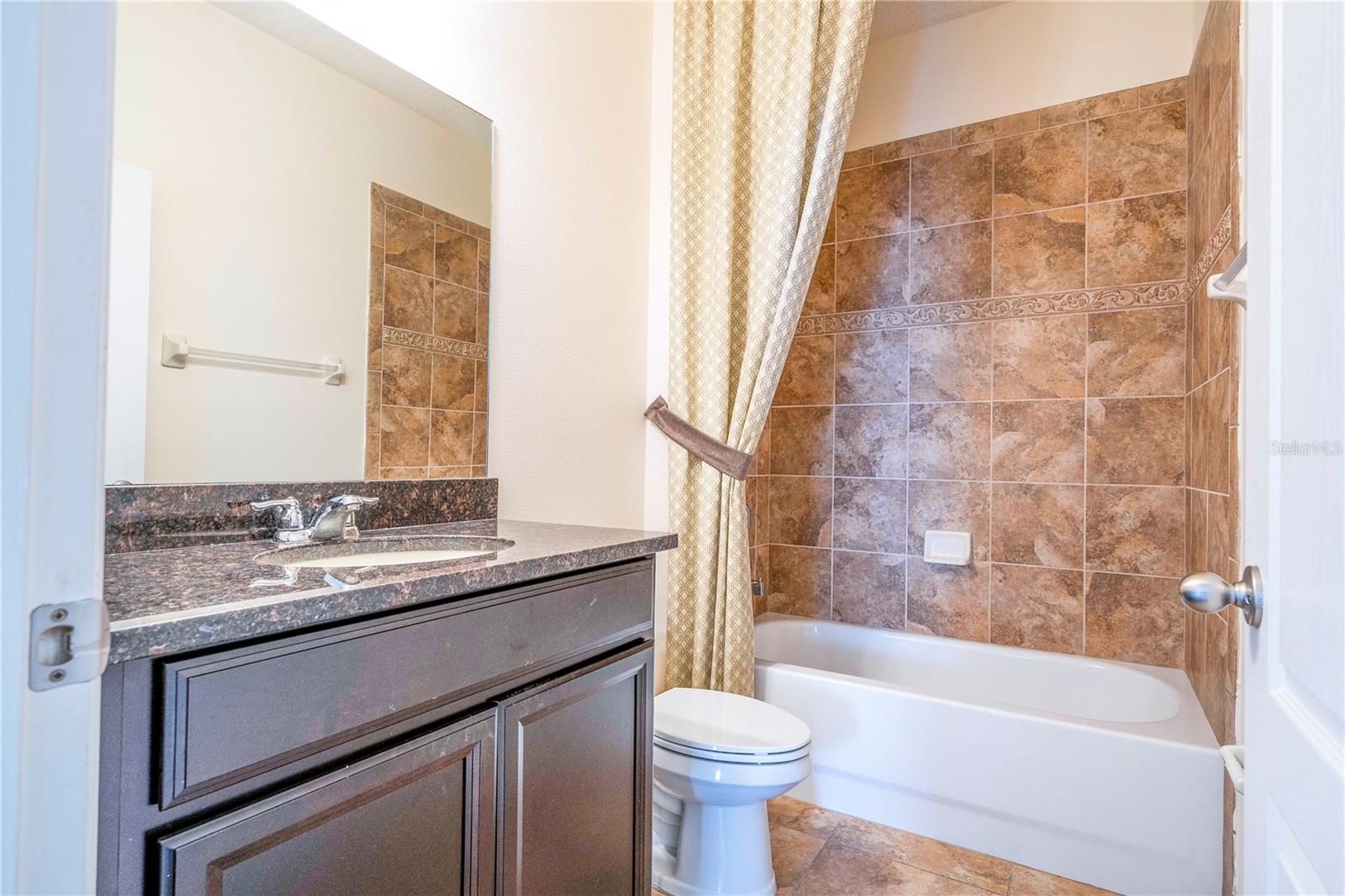 WOODLAND LAKES PRESERVE UN PH 03 - Residential