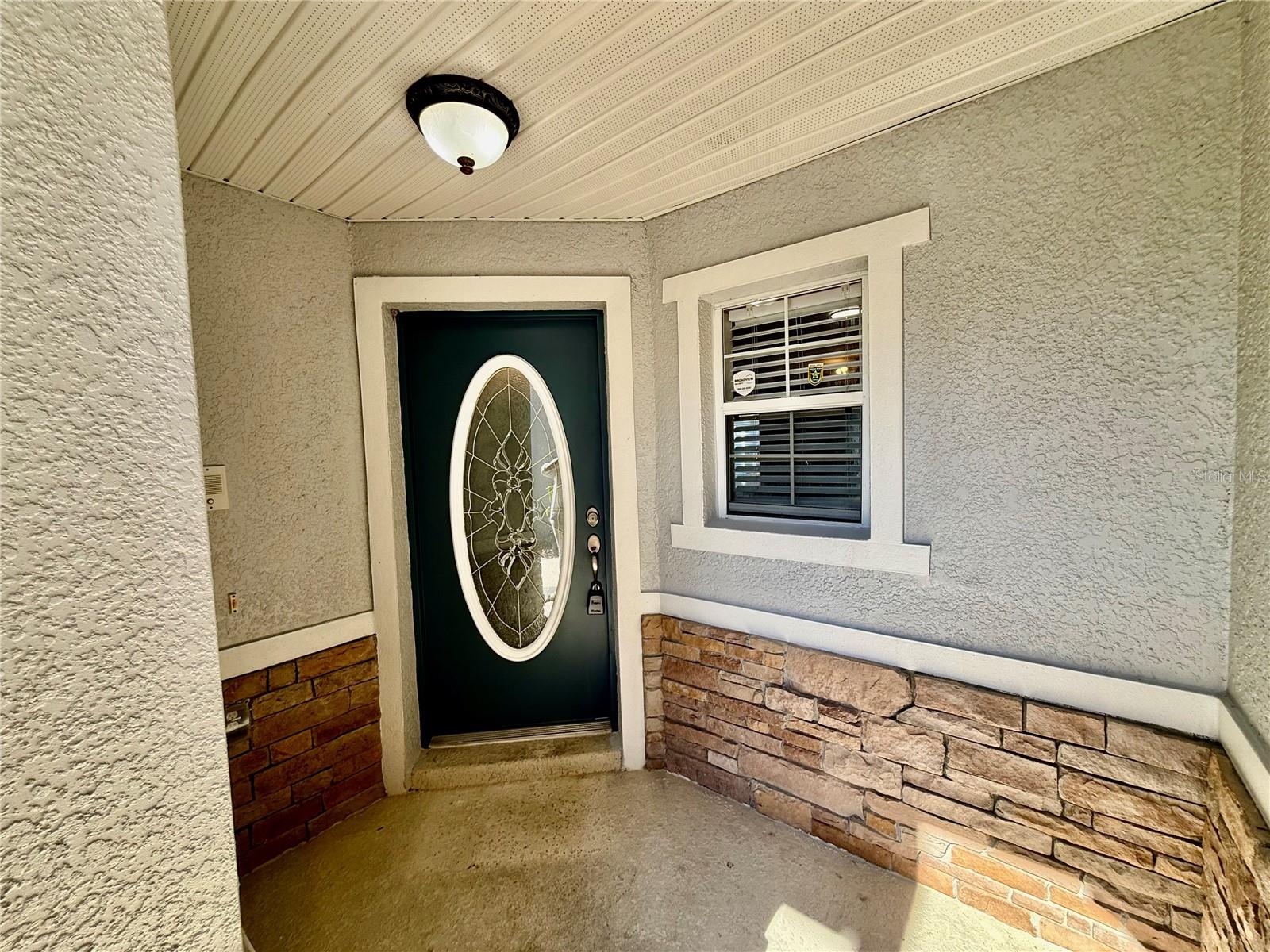 AMBER POINTE - Residential Lease