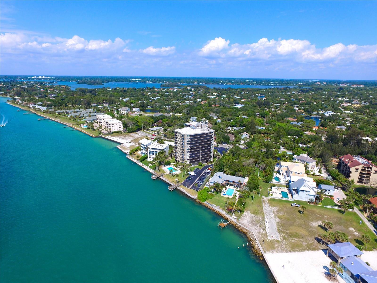 SIESTA TOWERS - Residential