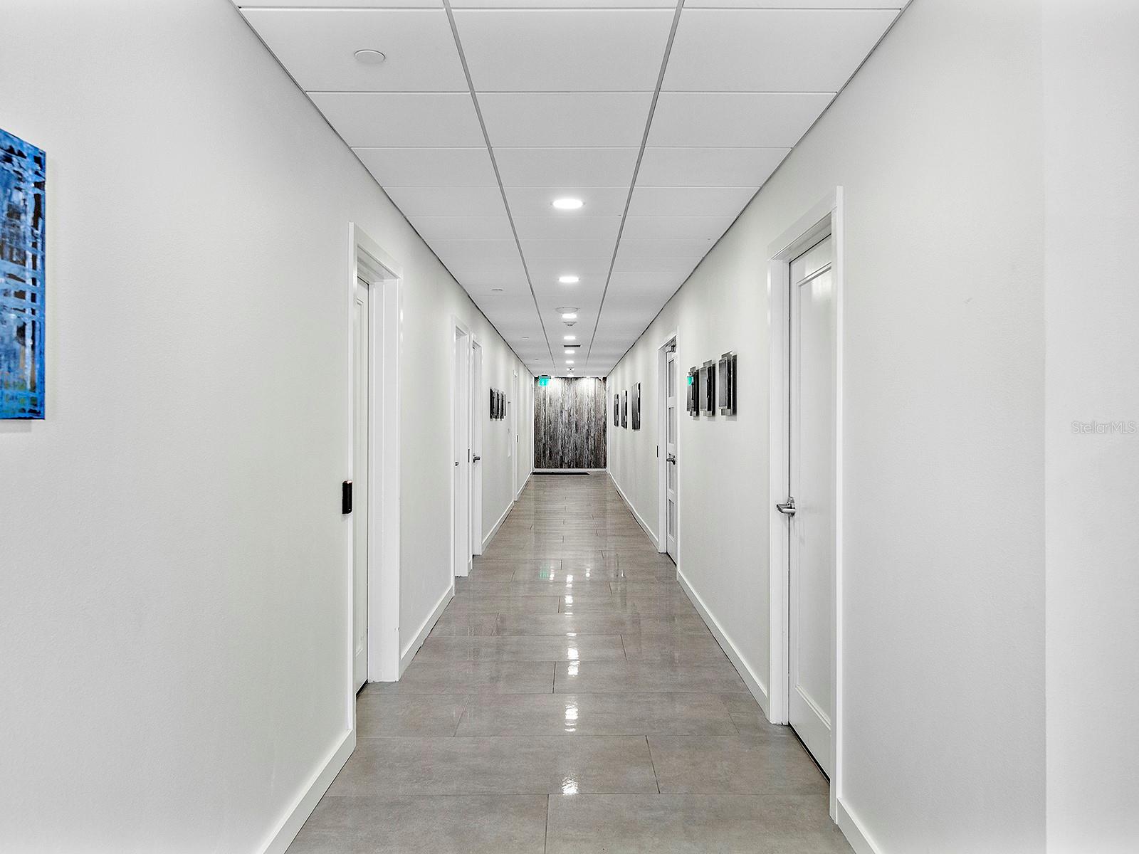 SIESTA TOWERS - Residential