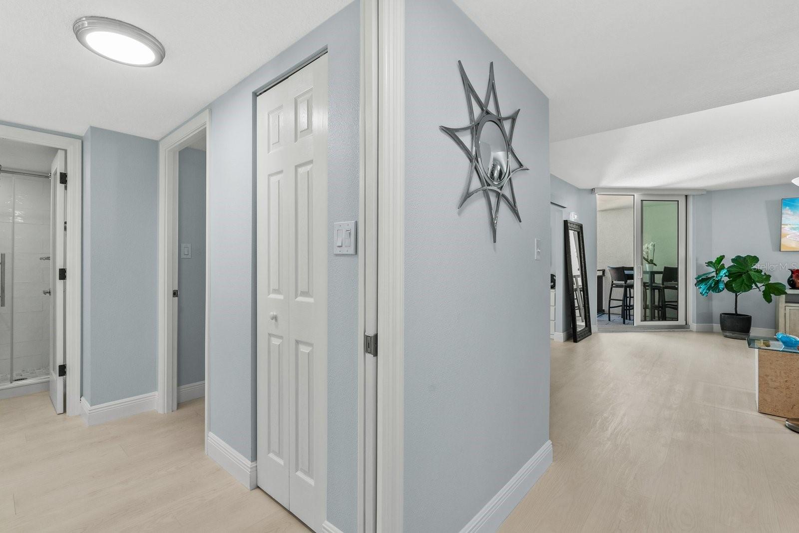 SIESTA TOWERS - Residential