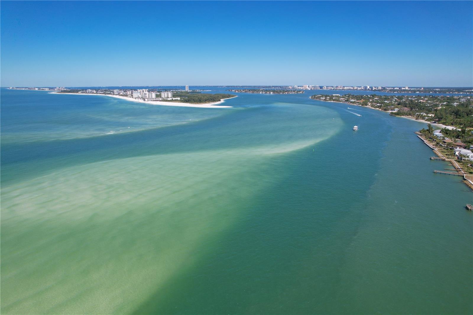 SIESTA TOWERS - Residential