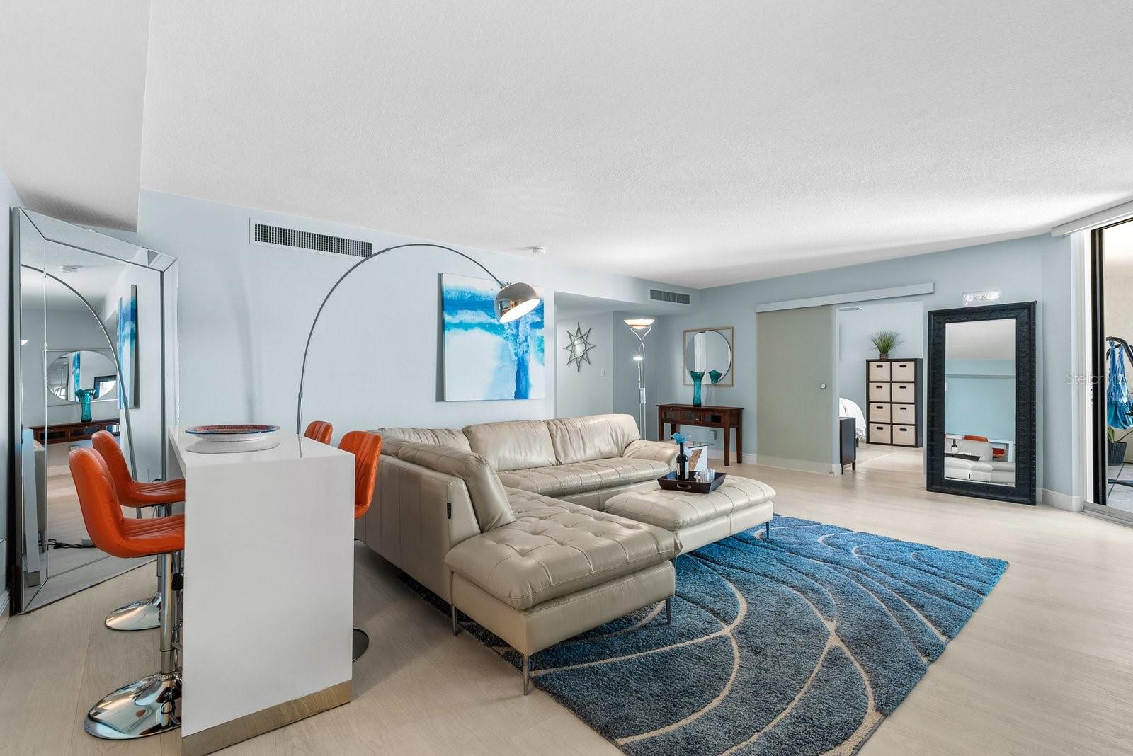 SIESTA TOWERS - Residential