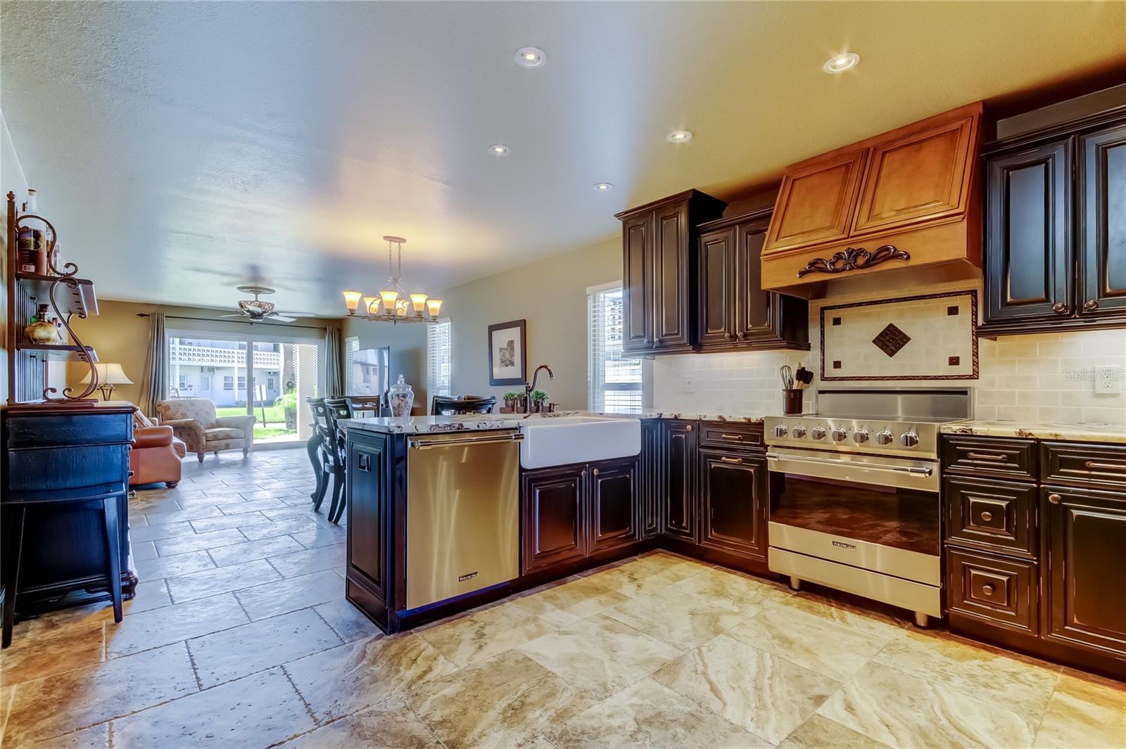 7003 SUNSET WAY 1