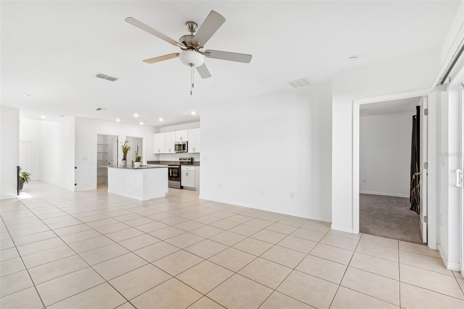 ABBOTT SQUARE PH 2 - Residential
