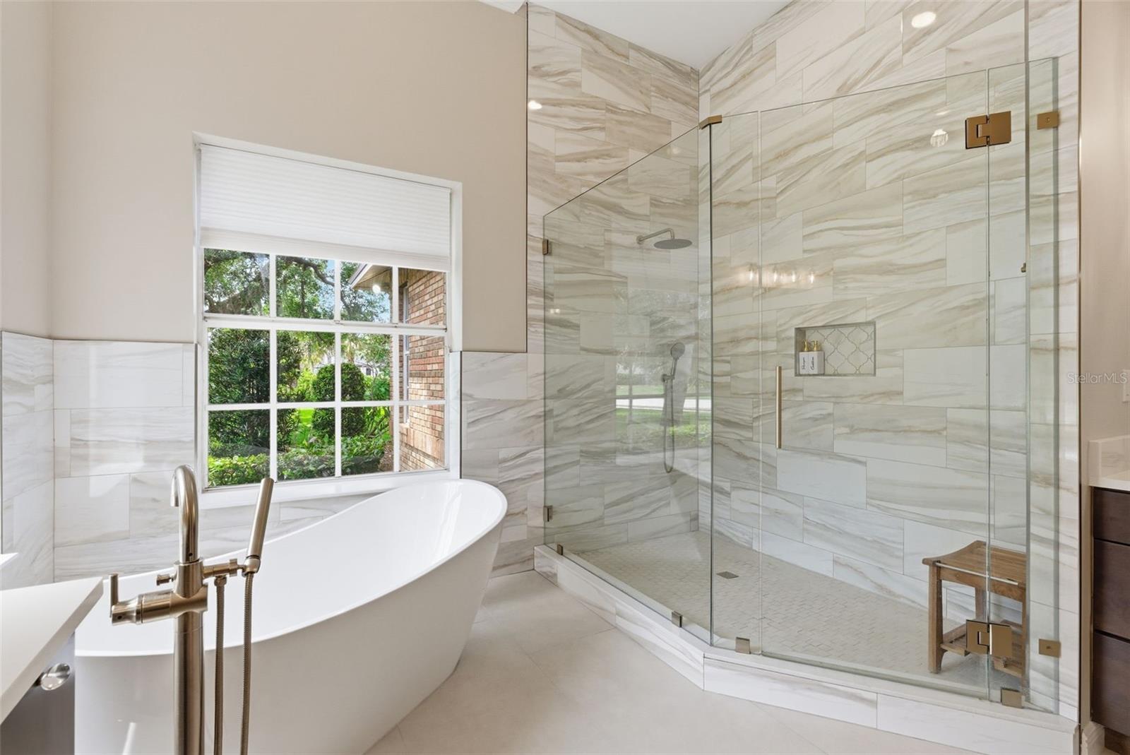 CHEVAL POLO & GOLF CL PHAS - Residential