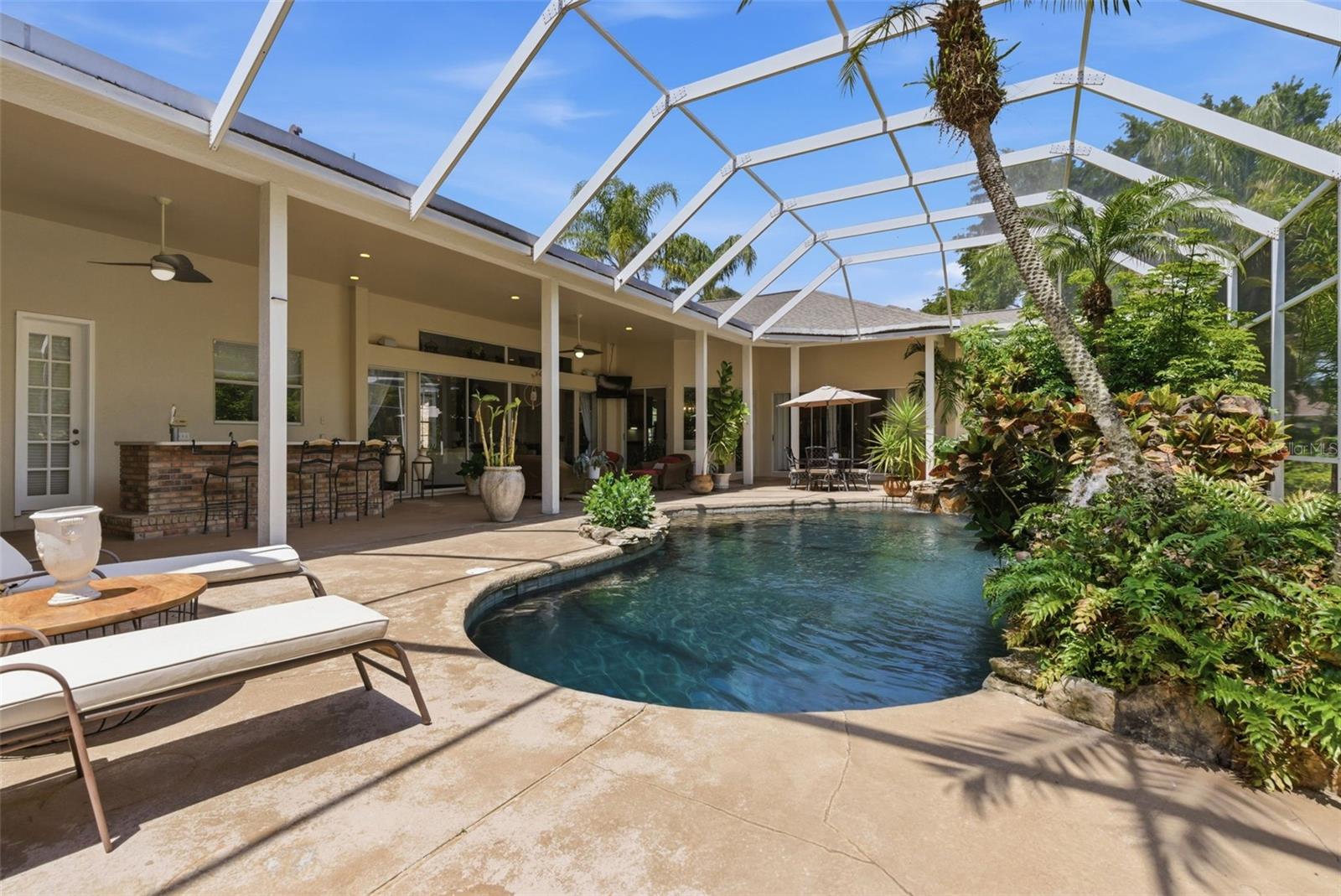 CHEVAL POLO & GOLF CL PHAS - Residential