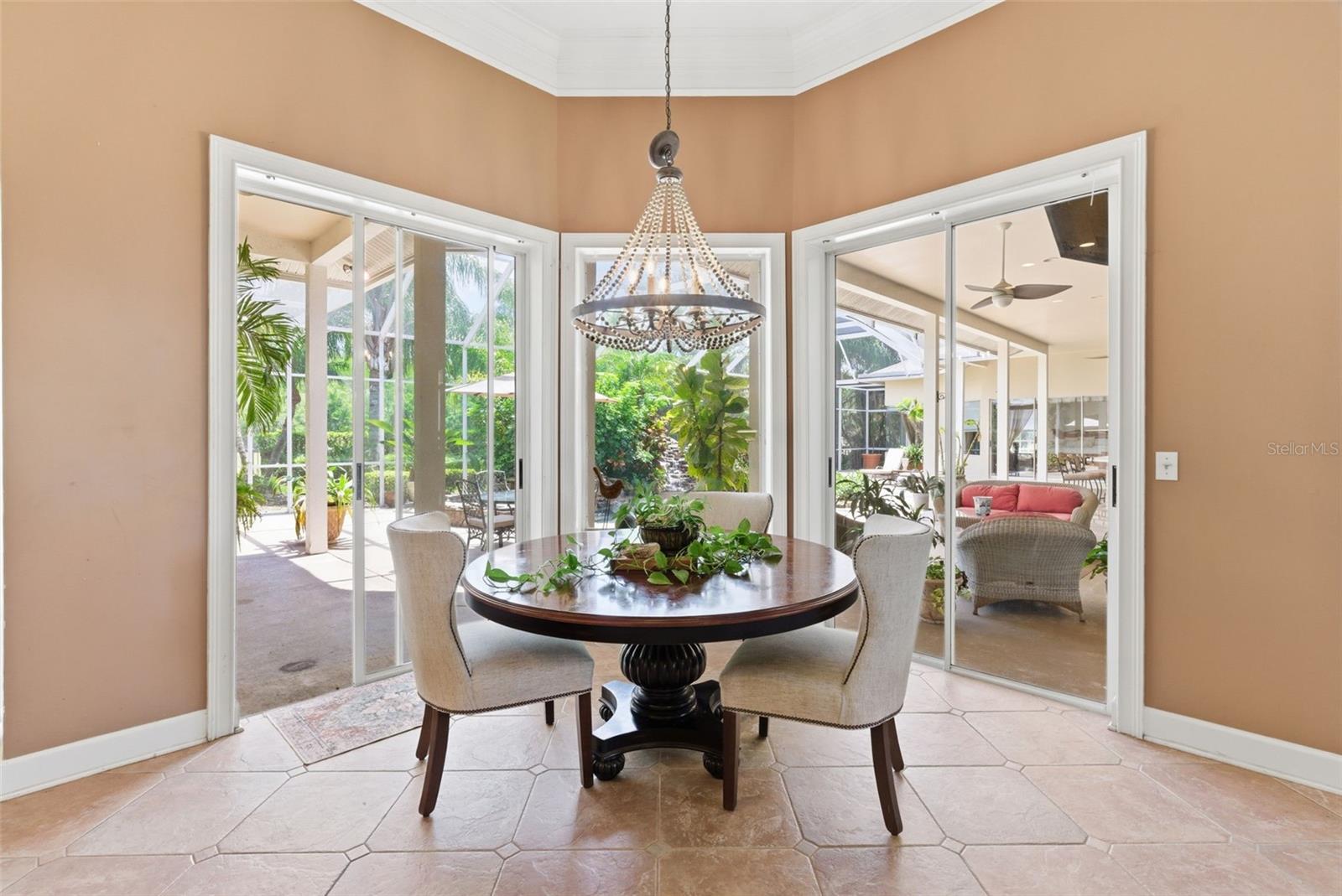 CHEVAL POLO & GOLF CL PHAS - Residential