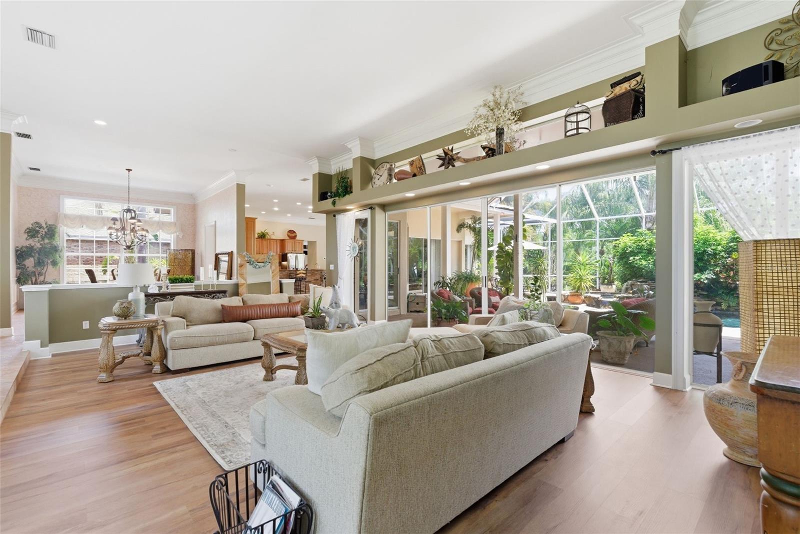 CHEVAL POLO & GOLF CL PHAS - Residential