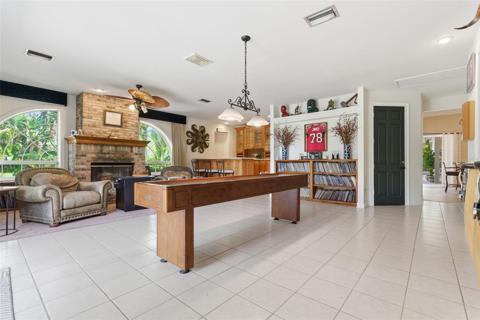 CHEVAL POLO & GOLF CL PHAS - Residential