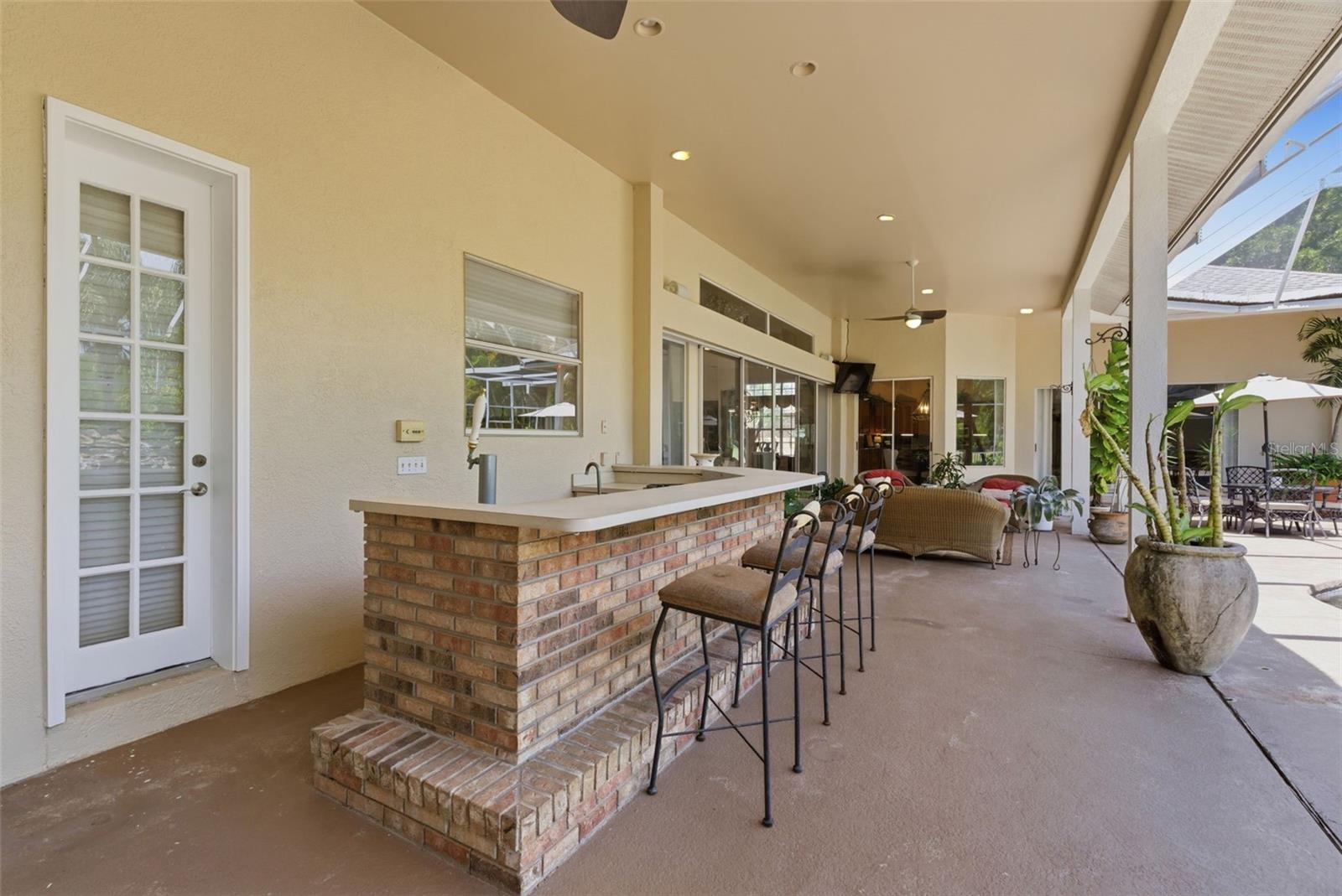 CHEVAL POLO & GOLF CL PHAS - Residential