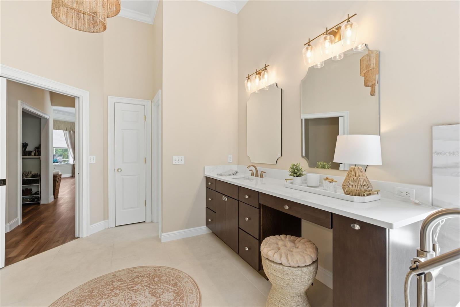 CHEVAL POLO & GOLF CL PHAS - Residential