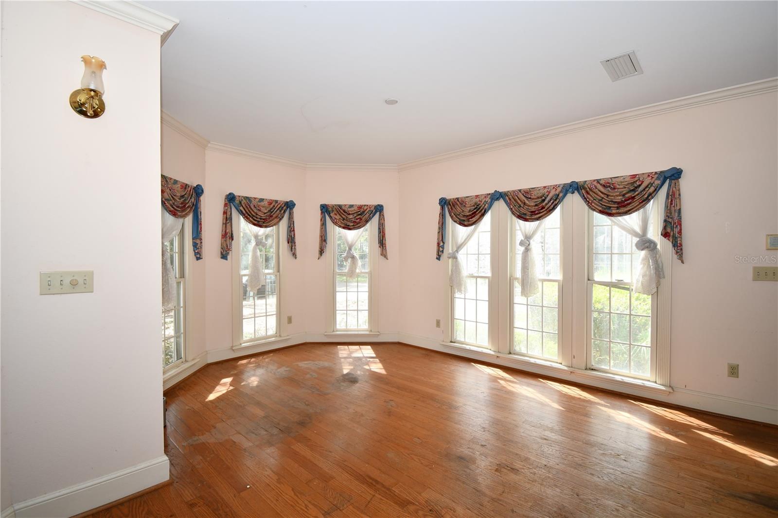 LAKE GERTRUDE - Residential