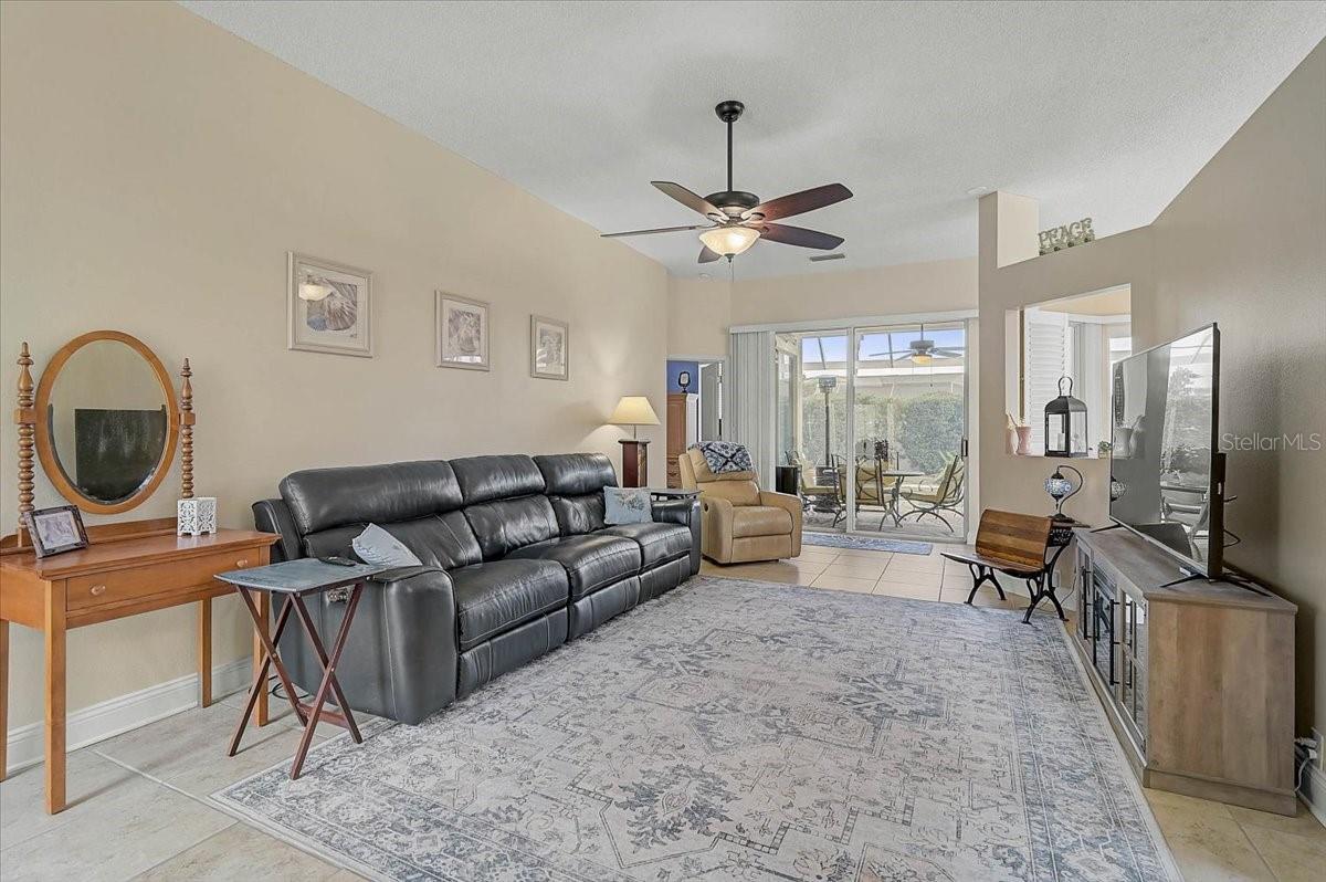 PERIDIA UNIT 4 - Residential