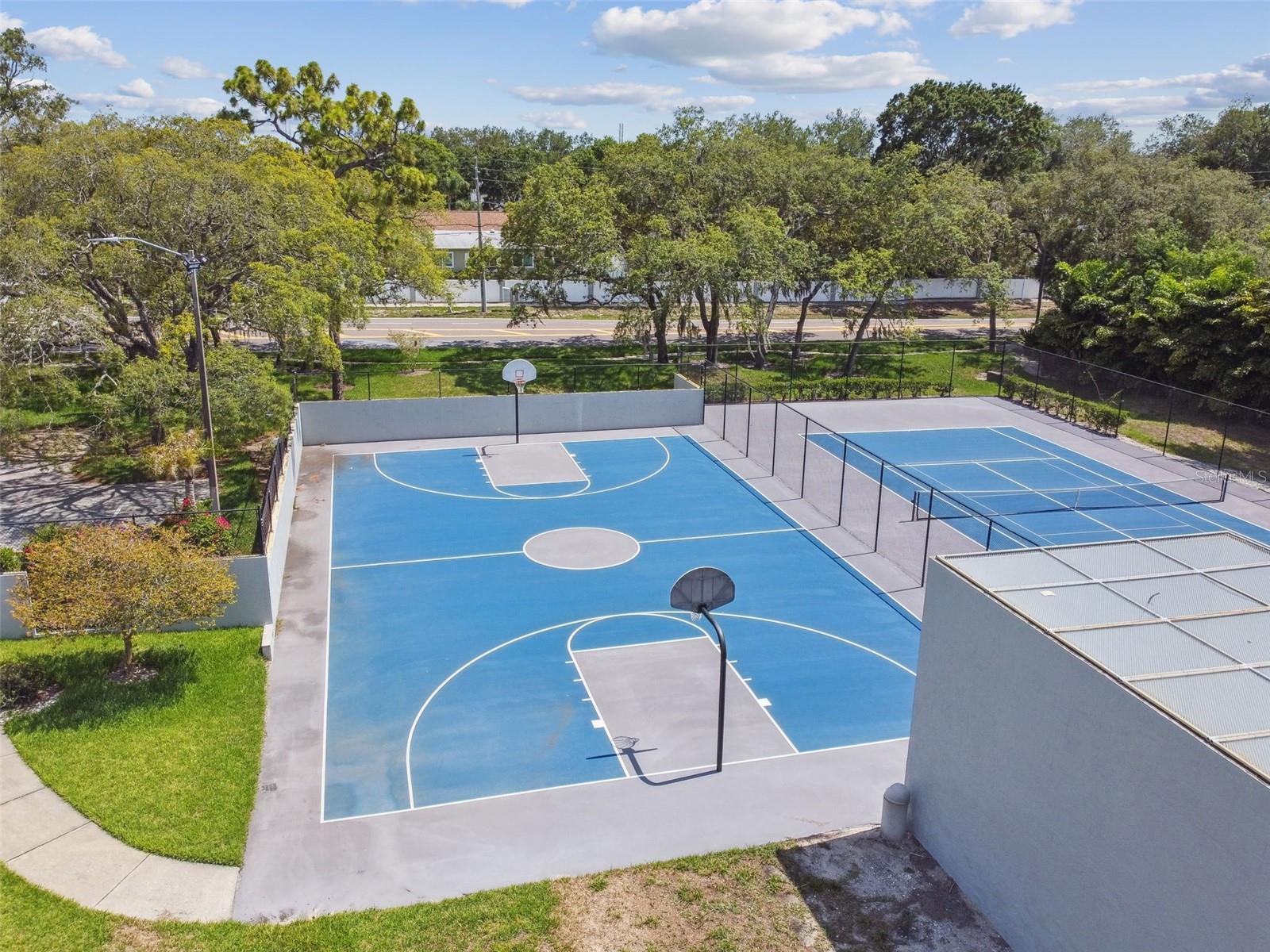 BECKETT BAY - Residential