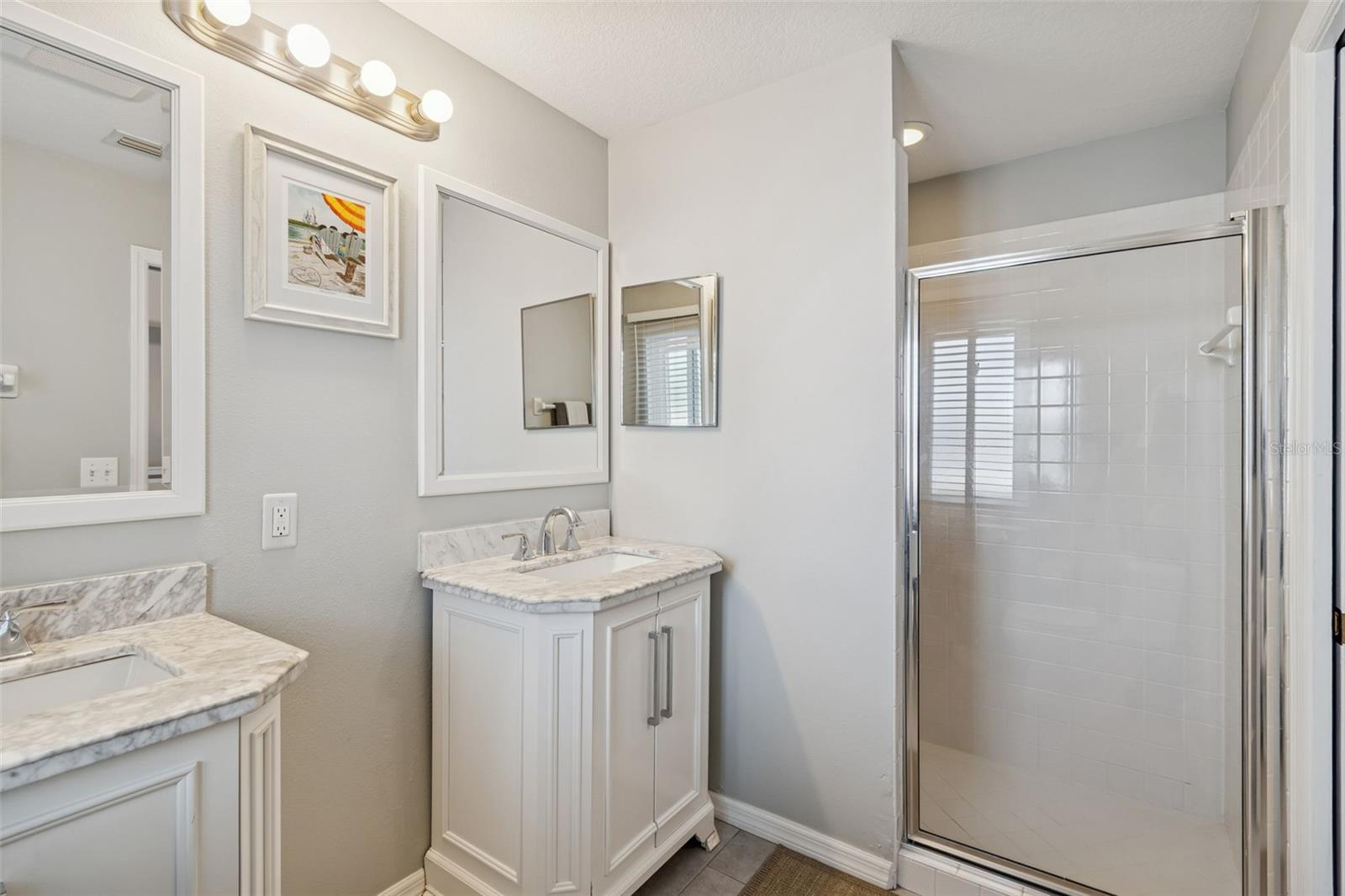 BECKETT BAY - Residential