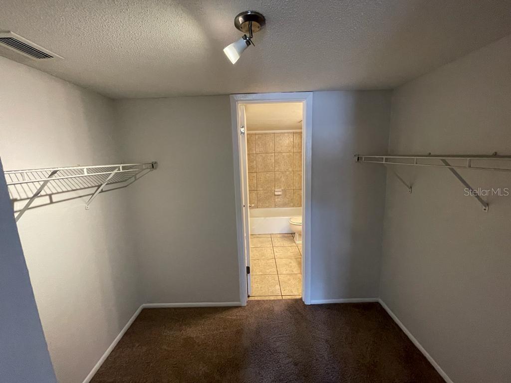 METRO/MICHIGAN PARK CONDO - Residential Lease