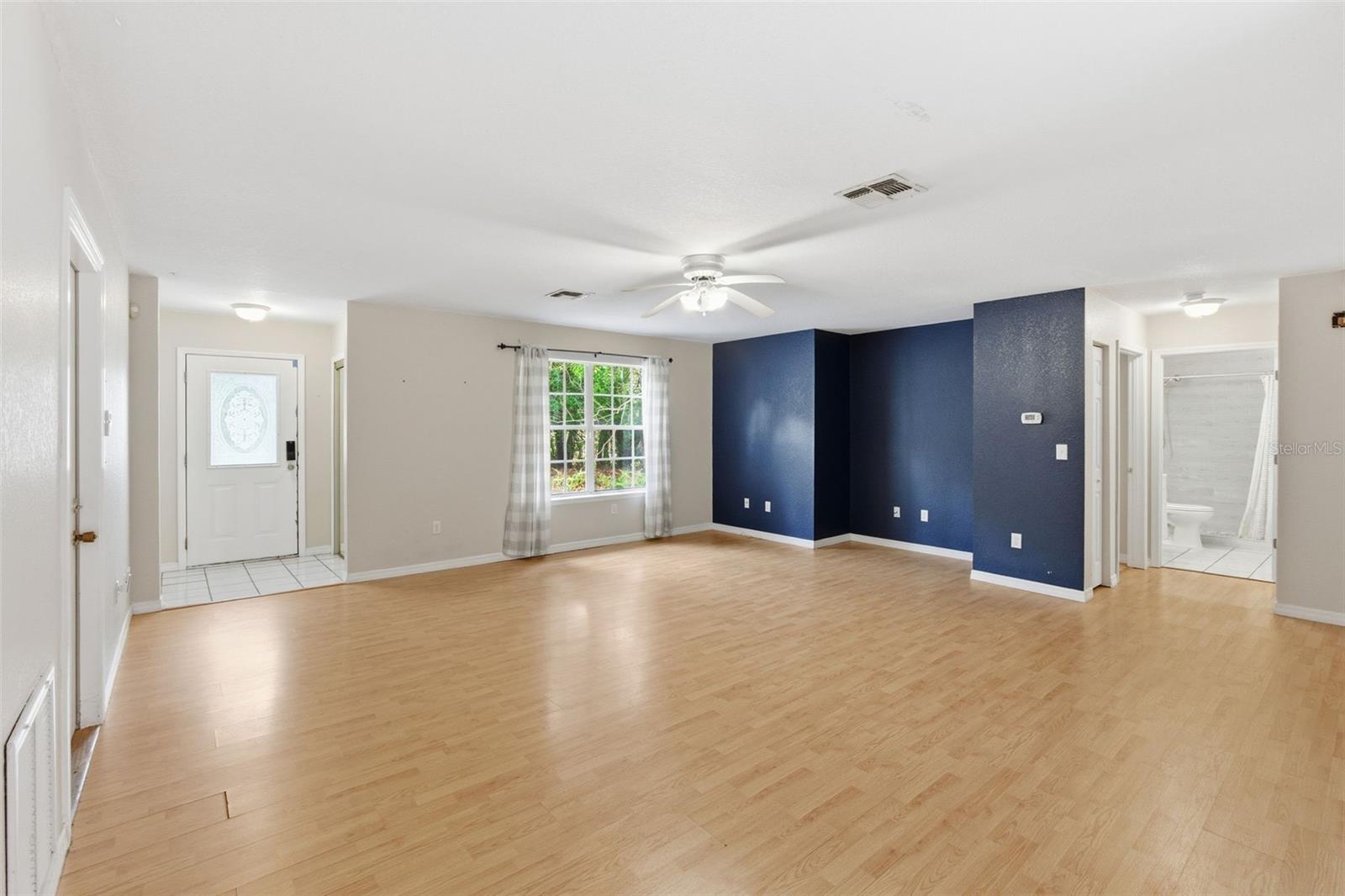 325 E PLYMOUTH AVENUE