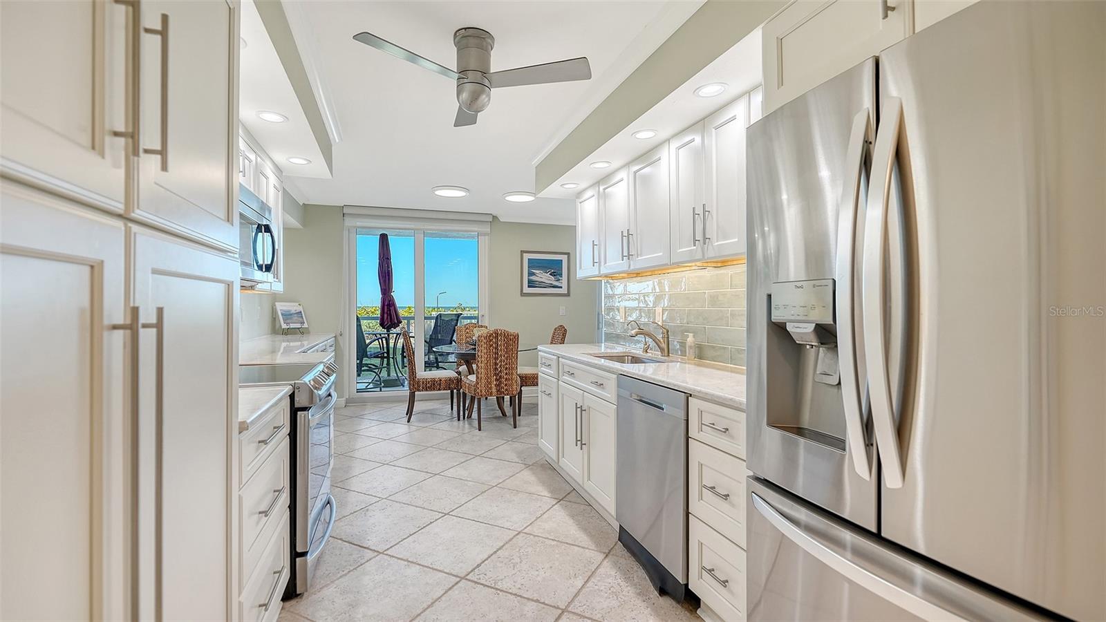 2425 GULF OF MEXICO DRIVE 1E